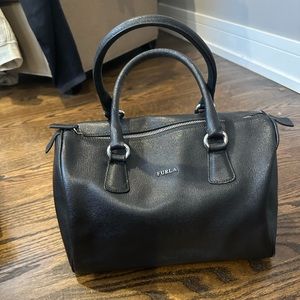 Furla black saffiano leather satchel doctor hand bag. Authentic Furla